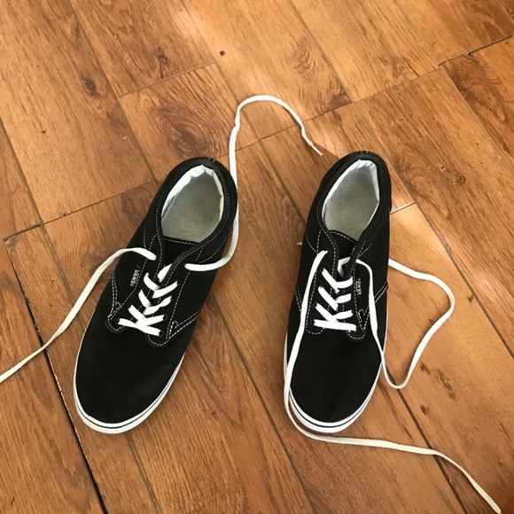Vans Shoes - Van's size 9 women